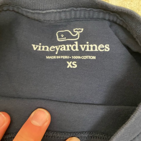 Vineyard vines Charleston whale t-shirt - Picture 6 of 6